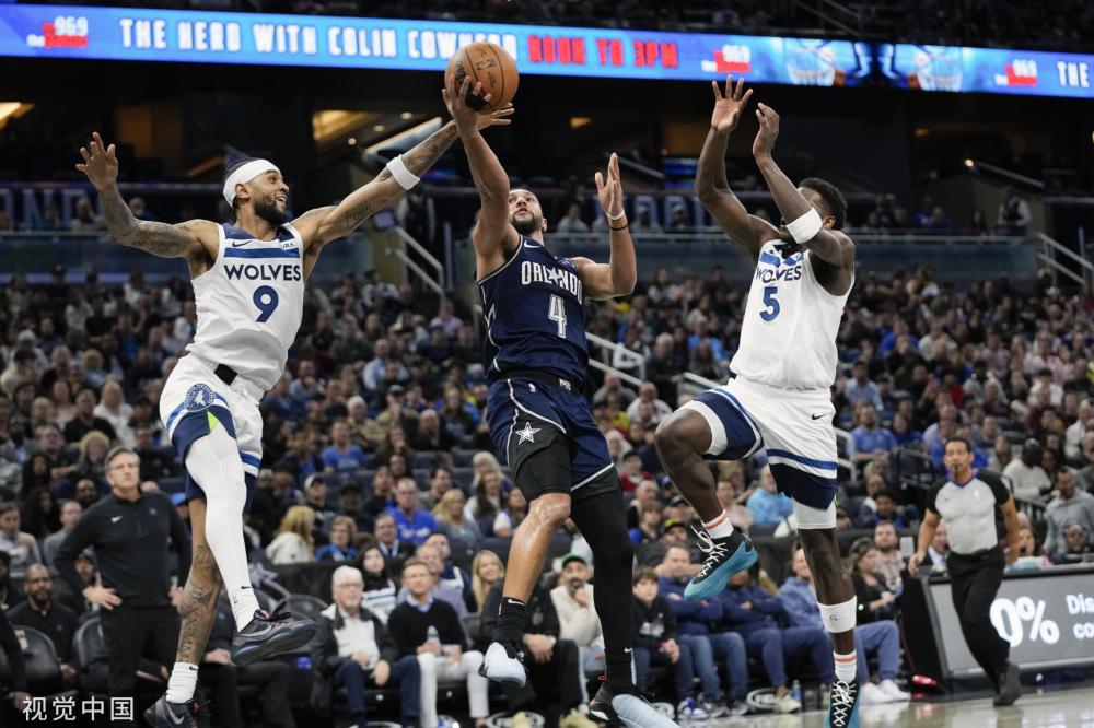 场下爽朗的 场下爽朗的