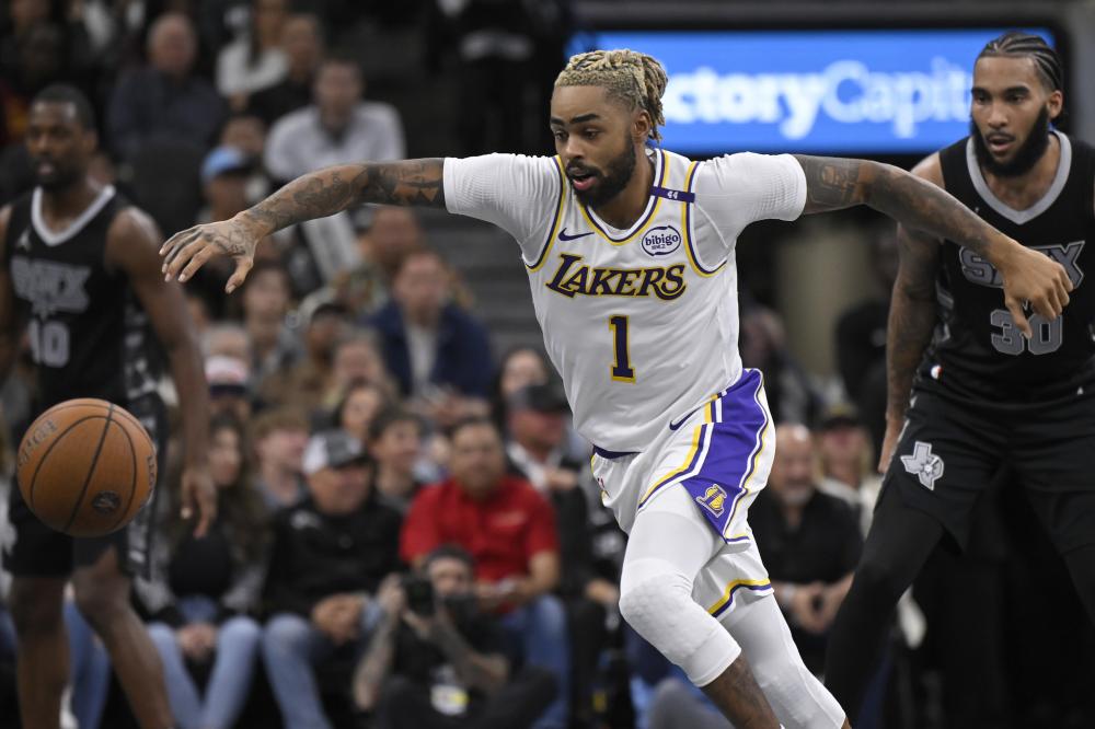 都在向我们 都在向我们